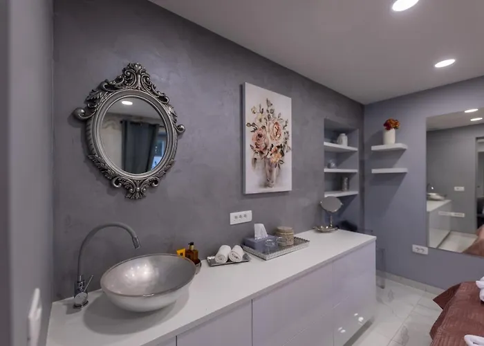 Nočitev z zajtrkom Mm