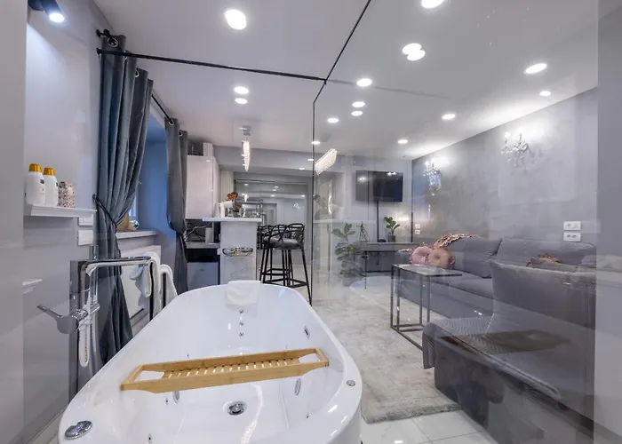 לינה וארוחת בוקר Mm