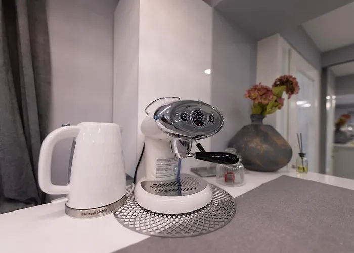 לינה וארוחת בוקר Mm