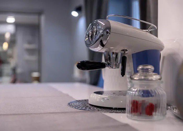 Mm לינה וארוחת בוקר 4*